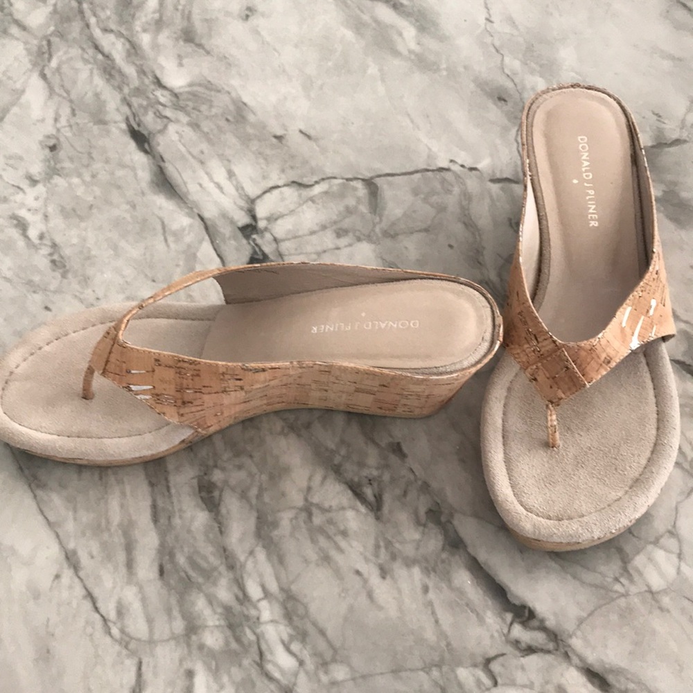 Donald j pilner brand new wedge-cork